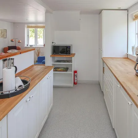 2 Bedroom Gorgeous In Samso Lejlighed